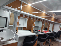 make up karavan